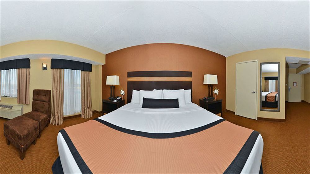 Best Western Plus Newark Airport West Extérieur photo