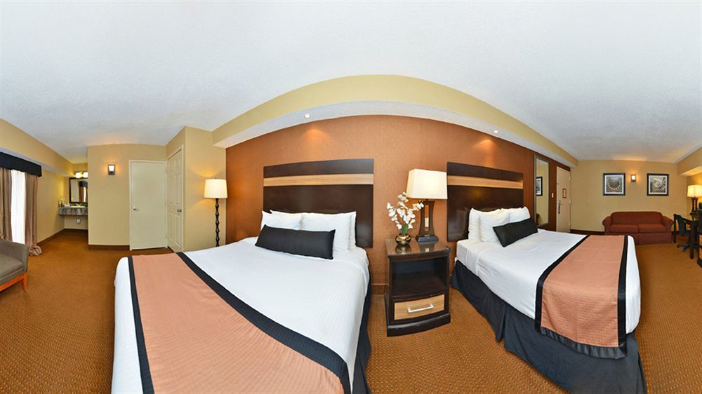 Best Western Plus Newark Airport West Extérieur photo