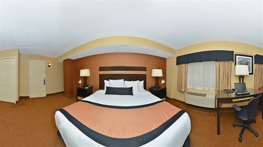 Best Western Plus Newark Airport West Extérieur photo